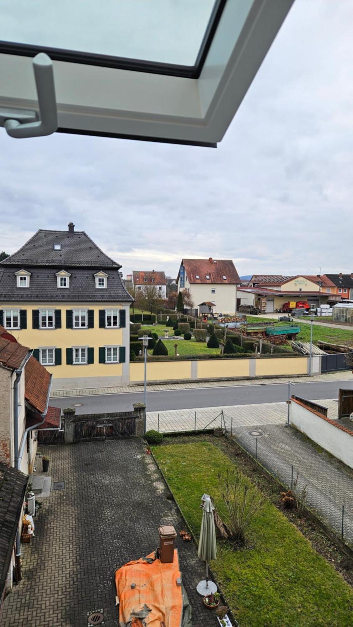 Ferienwohnung As 5 One & Two Bamberg - Modern In Ruhiger Lager Mit Balkon Hallstadt Buitenkant foto